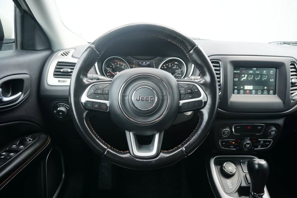 Used 2019 Jeep Compass Latitude image 14