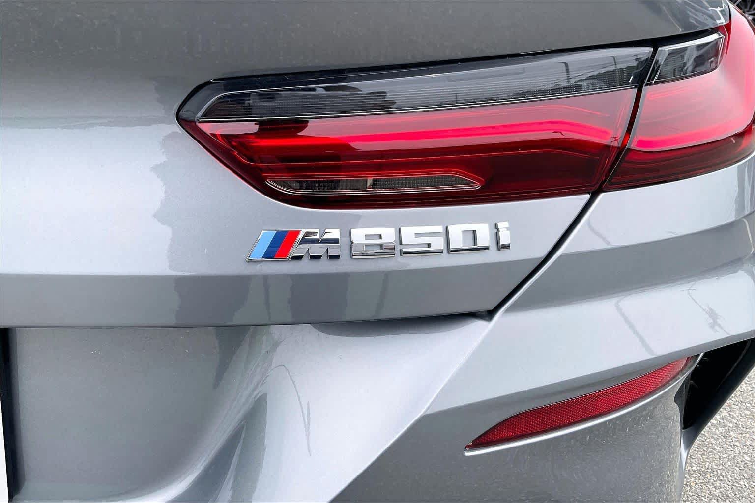 New 2026 BMW M850i xDrive Convertible w/ M Carbon Exterior Package AWD/4WD image 15