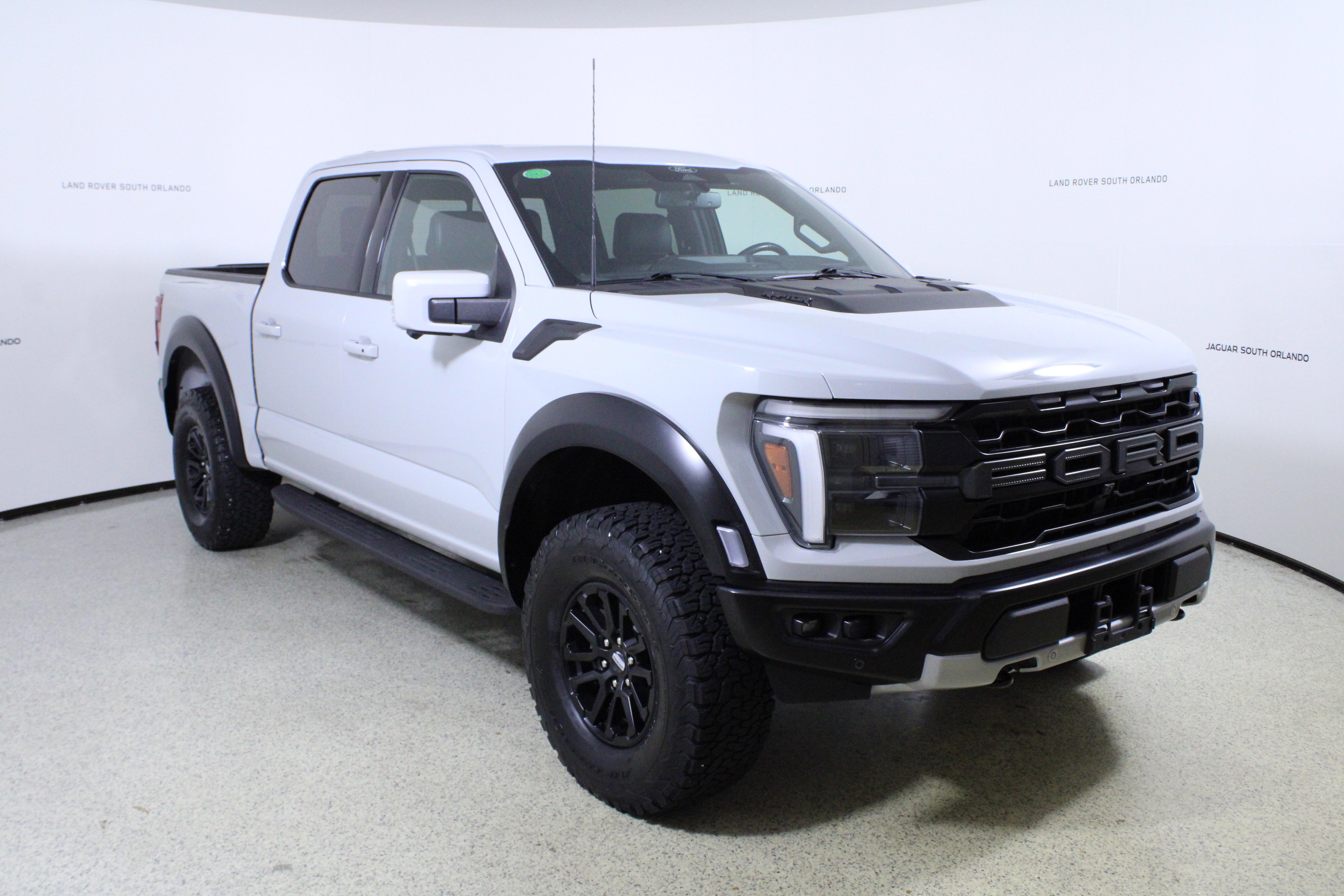 Used 2024 Ford F150 Raptor AWD/4WD image 3