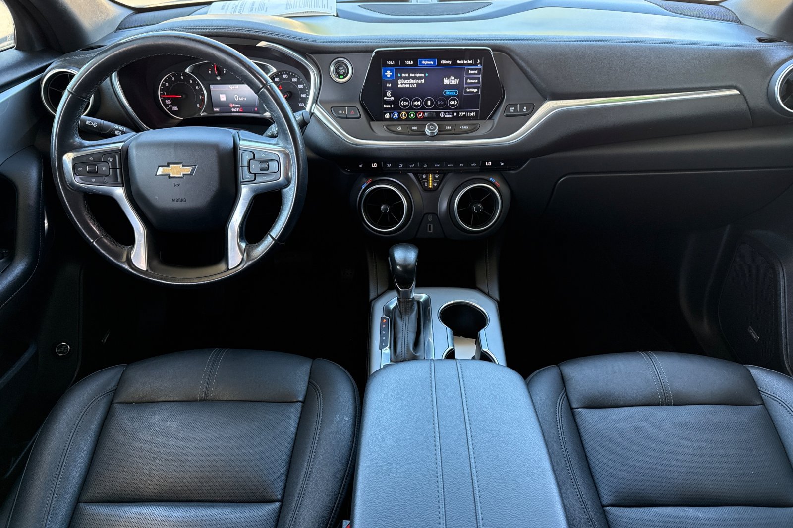 Used 2021 Chevrolet Blazer LT w/ Sound & Technology Package FWD image 21