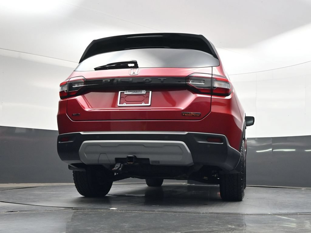 Certified 2025 Honda Pilot TrailSport image 45