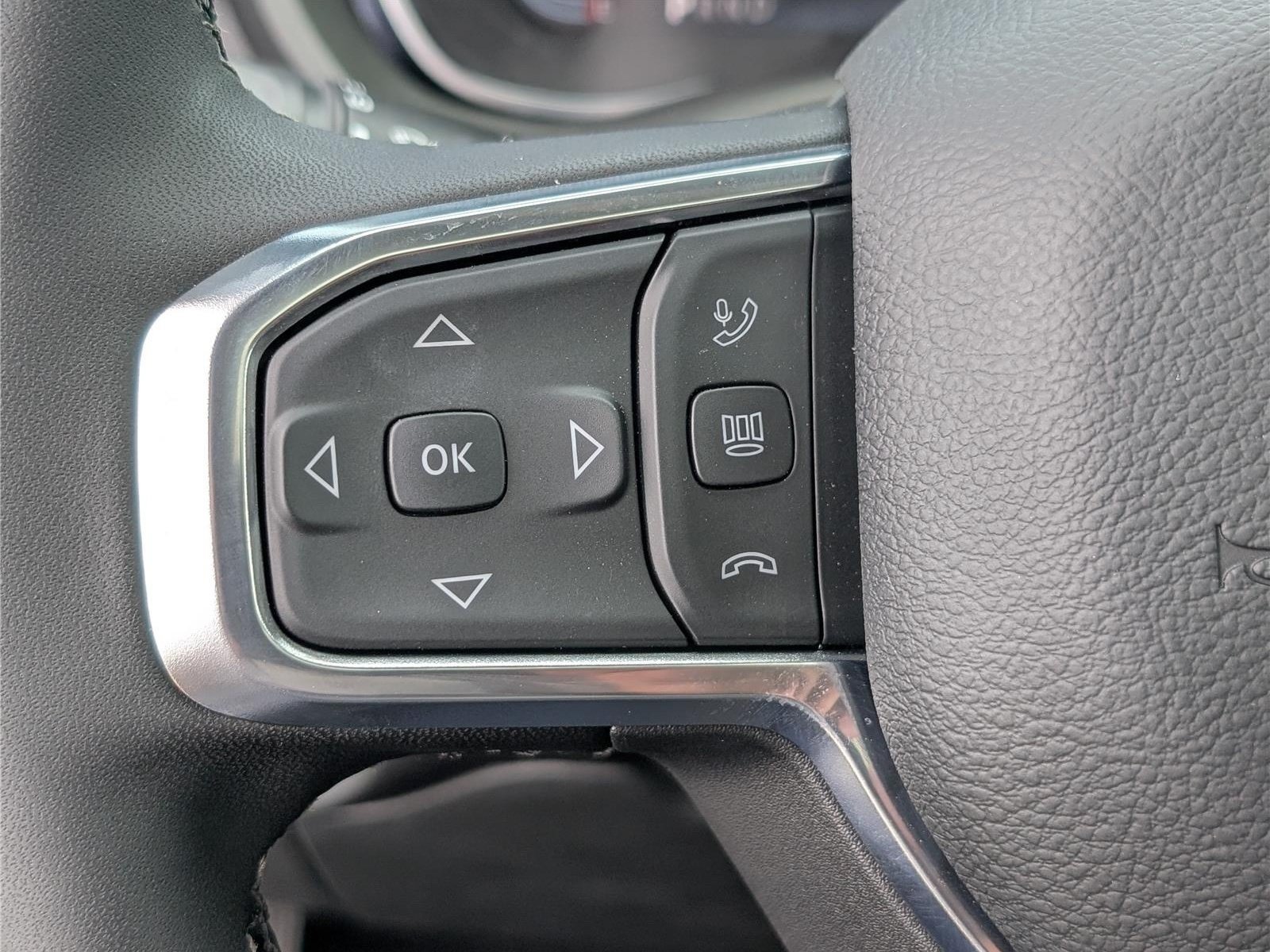 New 2026 RAM 2500 Laramie AWD/4WD image 25
