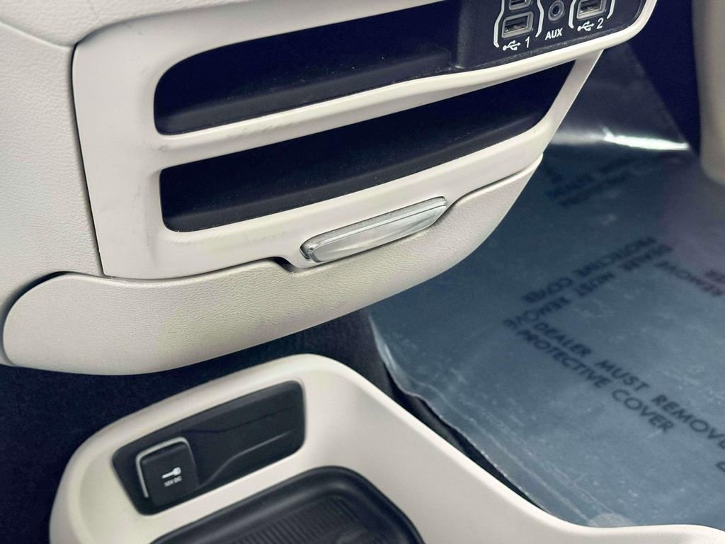 Used 2023 Chrysler Voyager LX FWD image 22