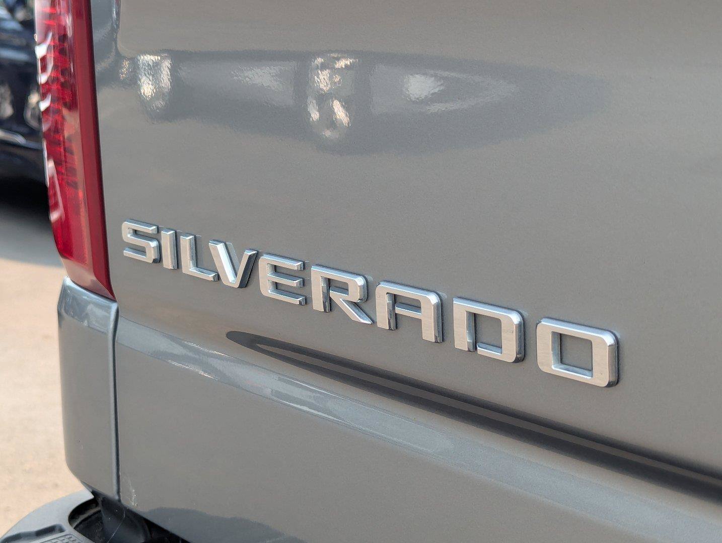 Used 2024 Chevrolet Silverado 1500 LT AWD/4WD image 31