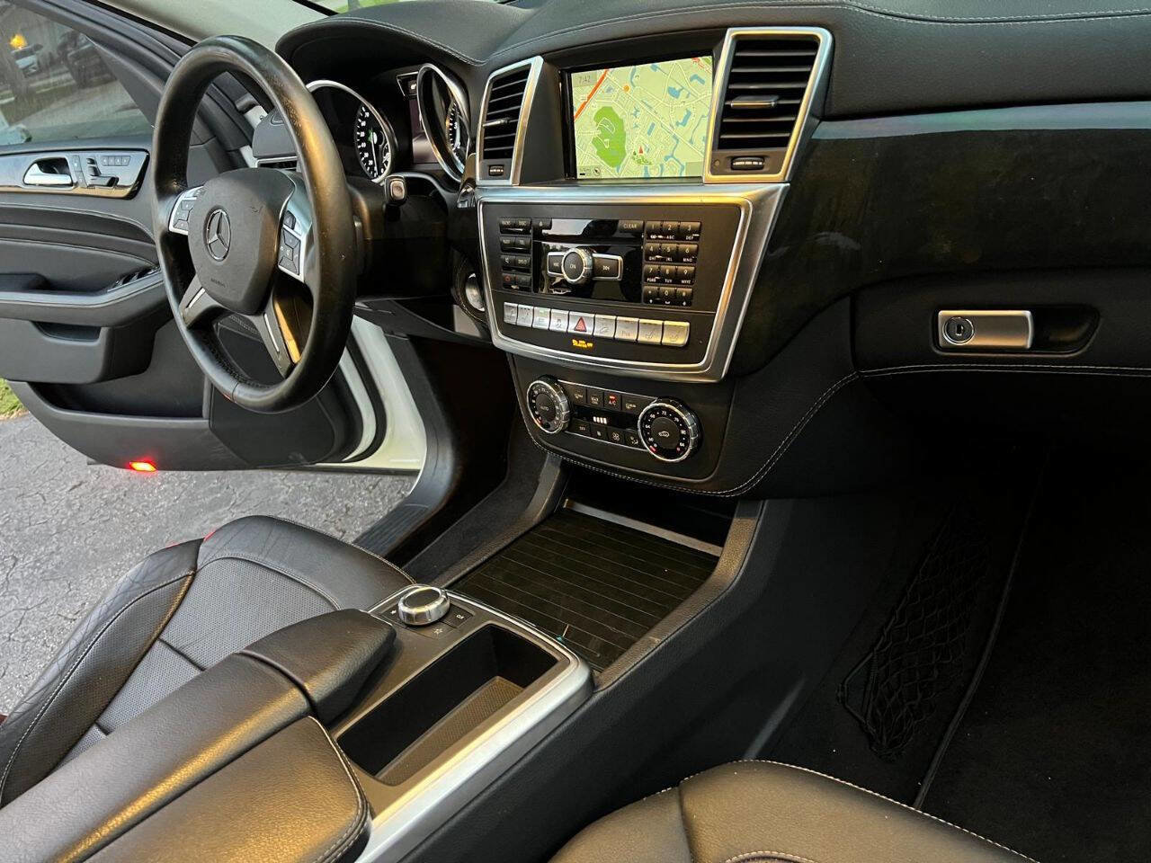 Used 2015 Mercedes-Benz ML 400 4MATIC image 13