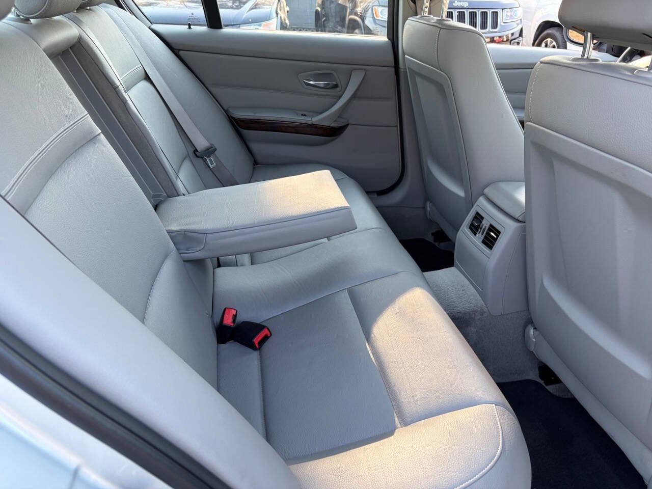 Used 2011 BMW 328i Sedan image 33