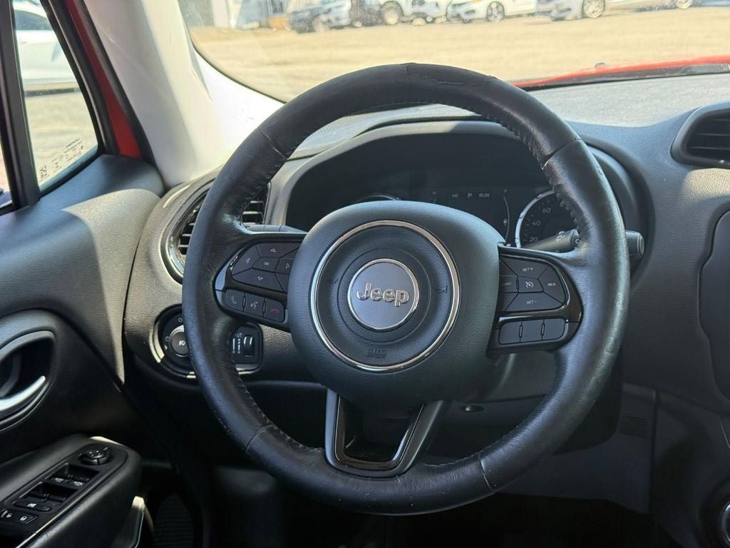 Used 2017 Jeep Renegade Altitude AWD/4WD image 12