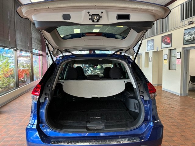 Used 2020 Nissan Rogue S AWD/4WD image 9