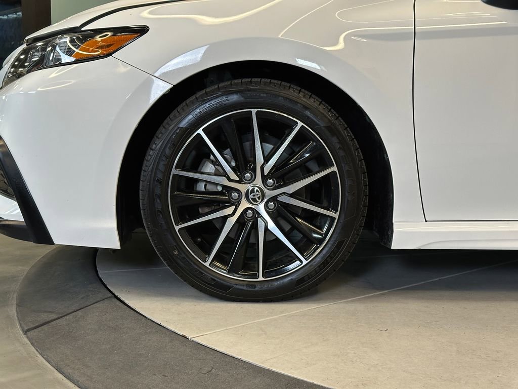 Used 2022 Toyota Camry SE AWD/4WD image 25