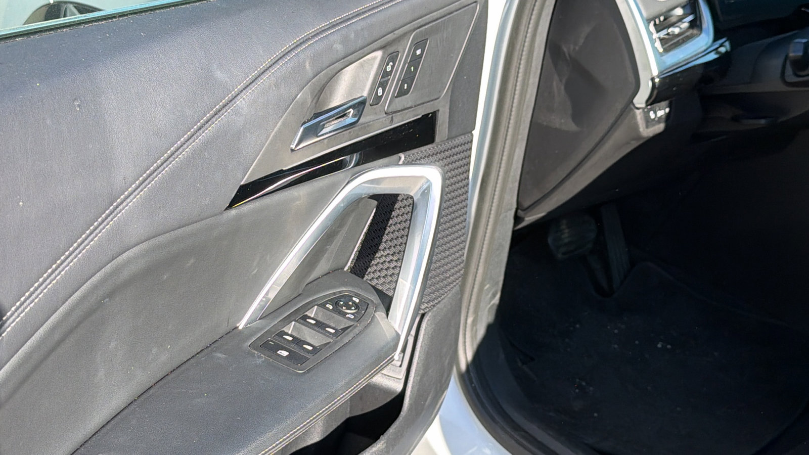 Used 2025 BMW X1 xDrive28i image 15