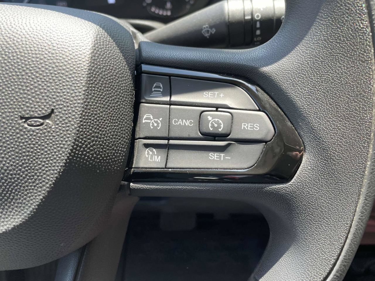 New 2025 RAM ProMaster 2500 w/ Safety Group FWD image 15