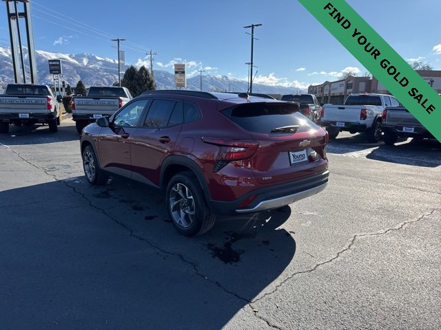 Certified 2025 Chevrolet Trax LT w/ LT Convenience Package image 5
