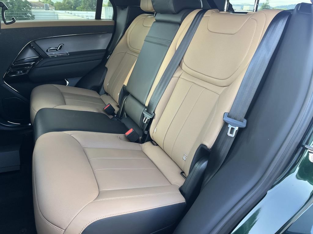 New 2026 Land Rover Range Rover Sport Dynamic SE AWD/4WD image 10