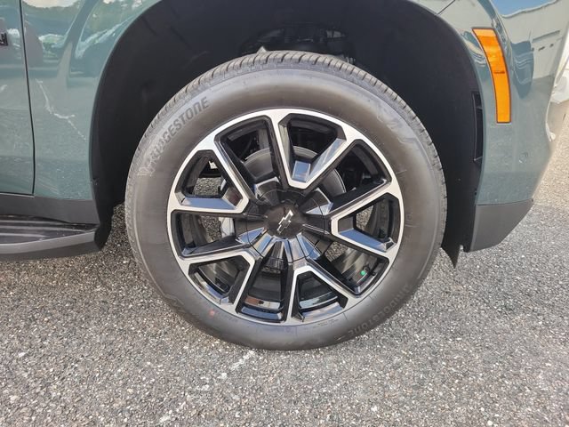 Used 2026 Chevrolet Suburban RST w/ Comfort Package RWD image 6