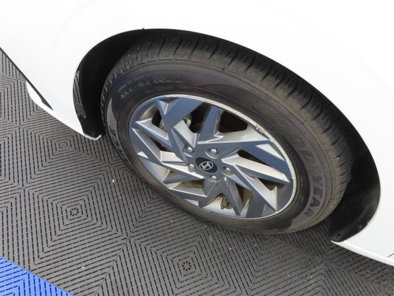 Used 2024 Hyundai Elantra SEL FWD image 6