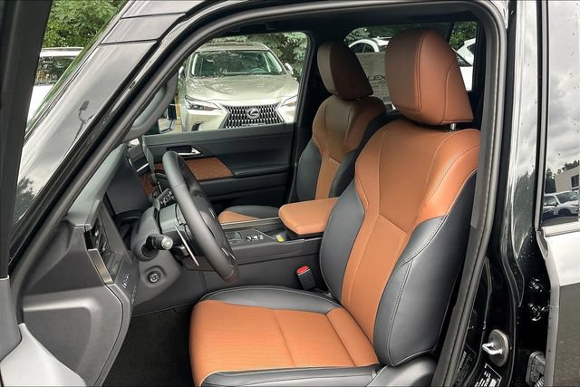 New 2026 Lexus GX 550 w/ Cold Area Package AWD/4WD image 9