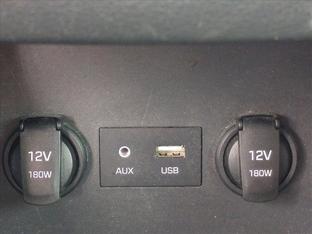 Used 2019 Hyundai Elantra GT image 18