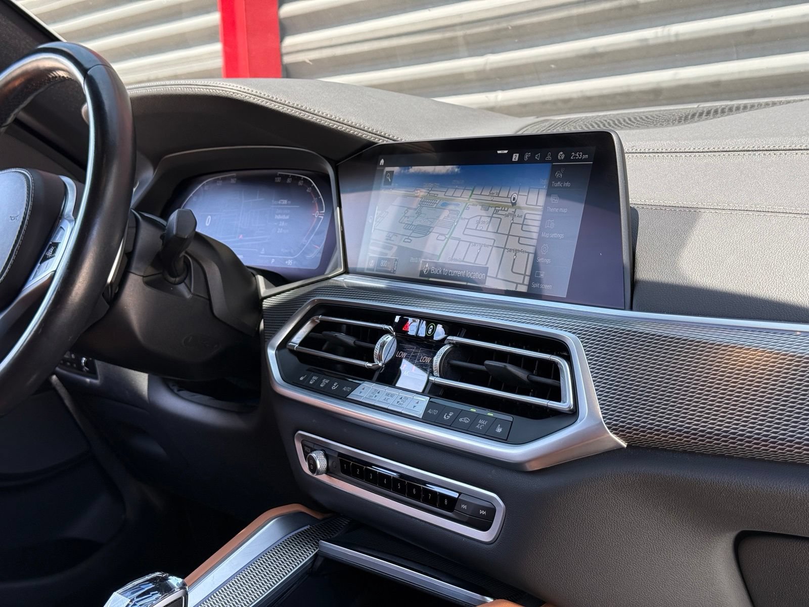 Used 2023 BMW X6 xDrive40i w/ M Sport Package AWD/4WD image 39