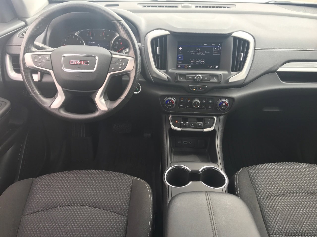 Certified 2024 GMC Terrain SLE w/ Driver Convenience Package AWD/4WD image 27