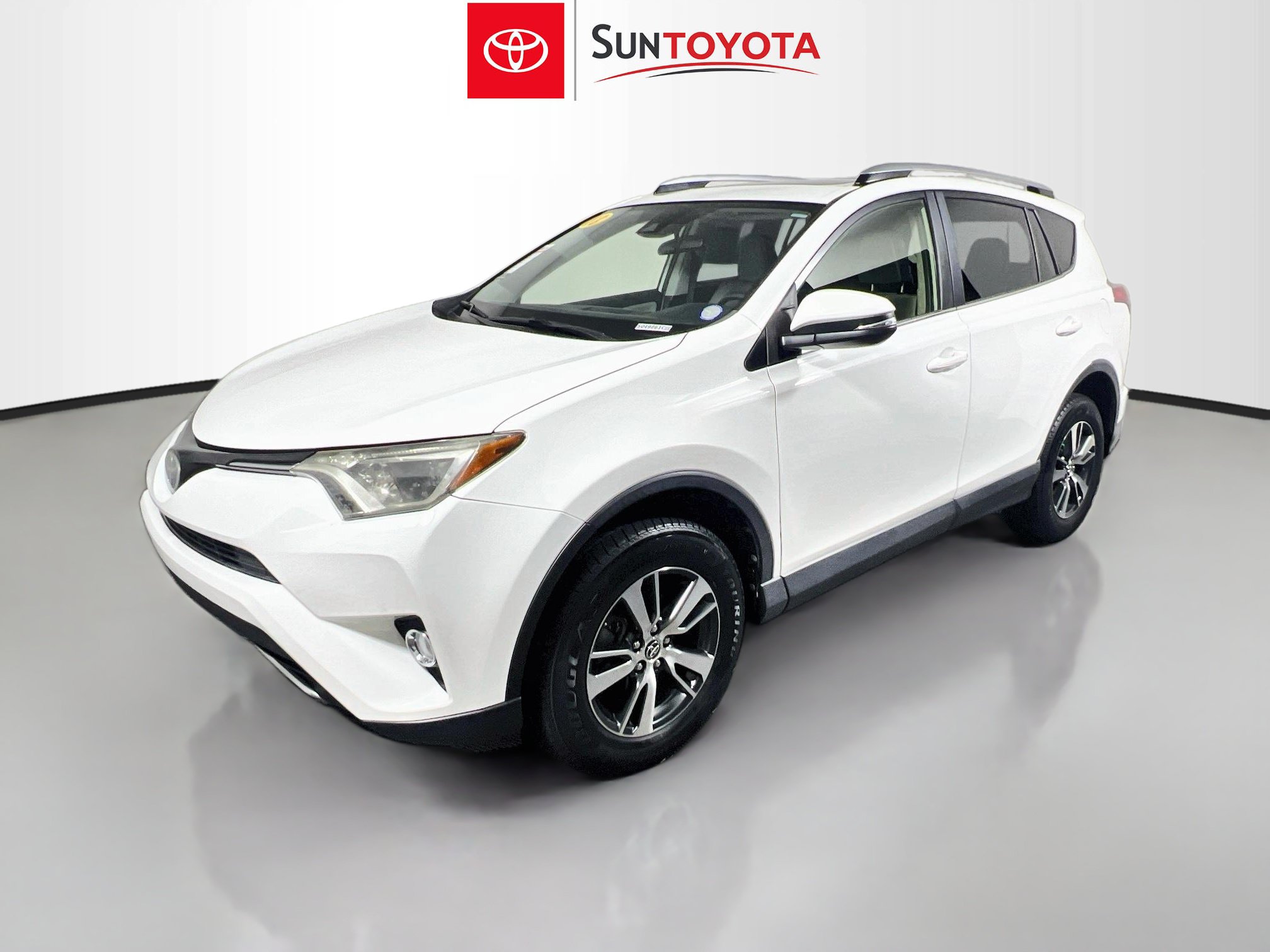 Used 2018 Toyota RAV4 XLE FWD image 9