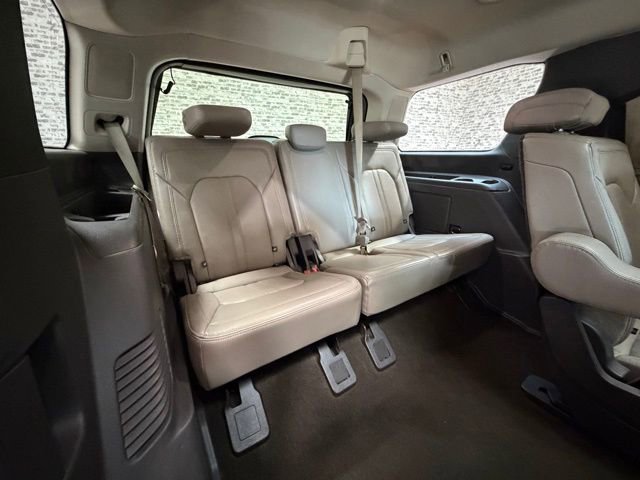 Used 2019 Ford Expedition Limited w/ Equipment Group 302A RWD image 12