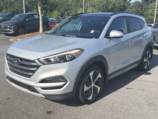 Used 2017 Hyundai Tucson Limited w/ Limited Ultimate Package 03 FWD image 3