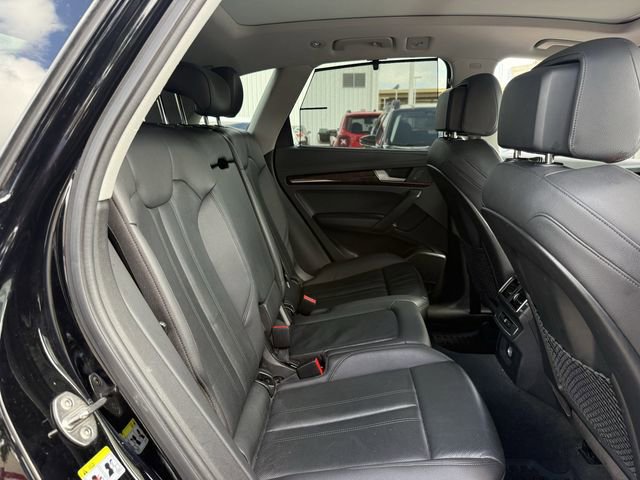 Used 2018 Audi Q5 2.0T Premium Plus w/ Premium Plus Package AWD/4WD image 32