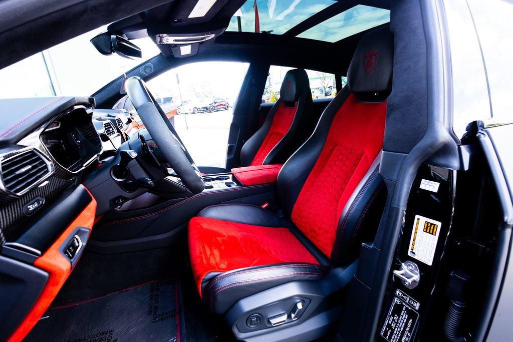 Used 2022 Lamborghini Urus AWD/4WD image 53