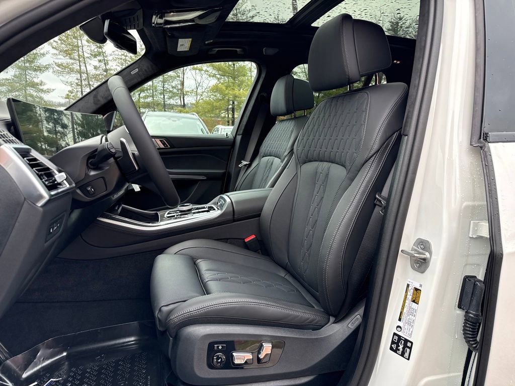 New 2026 BMW X5 M60i image 10