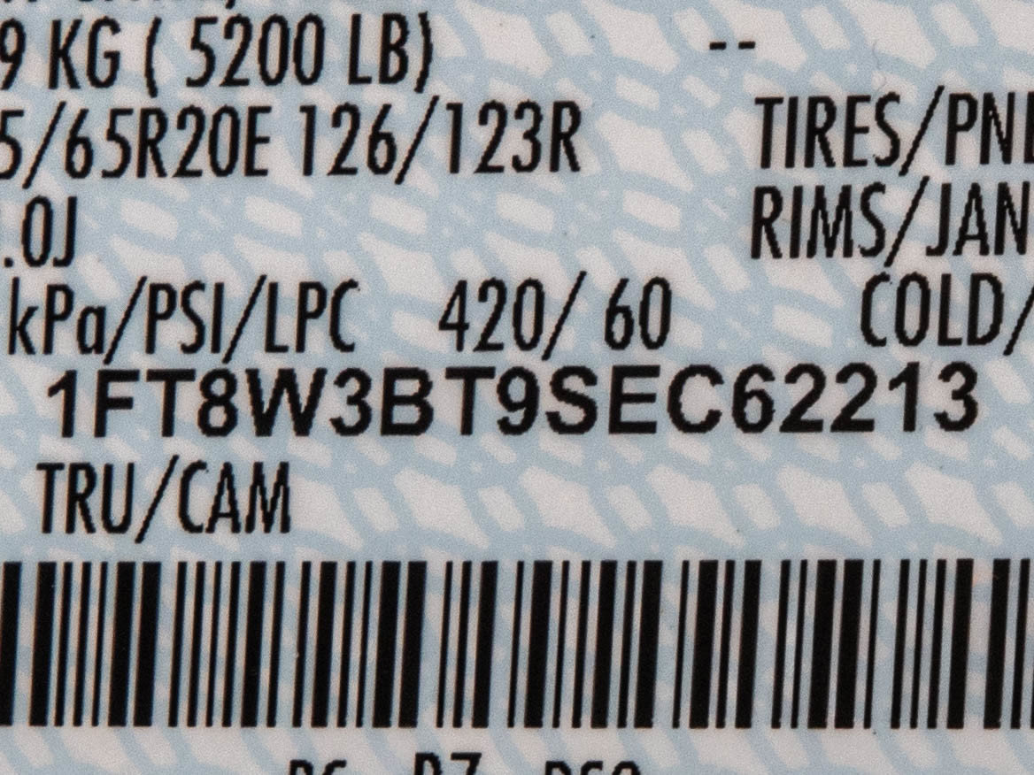 Used 2025 Ford F350 Platinum AWD/4WD image 27
