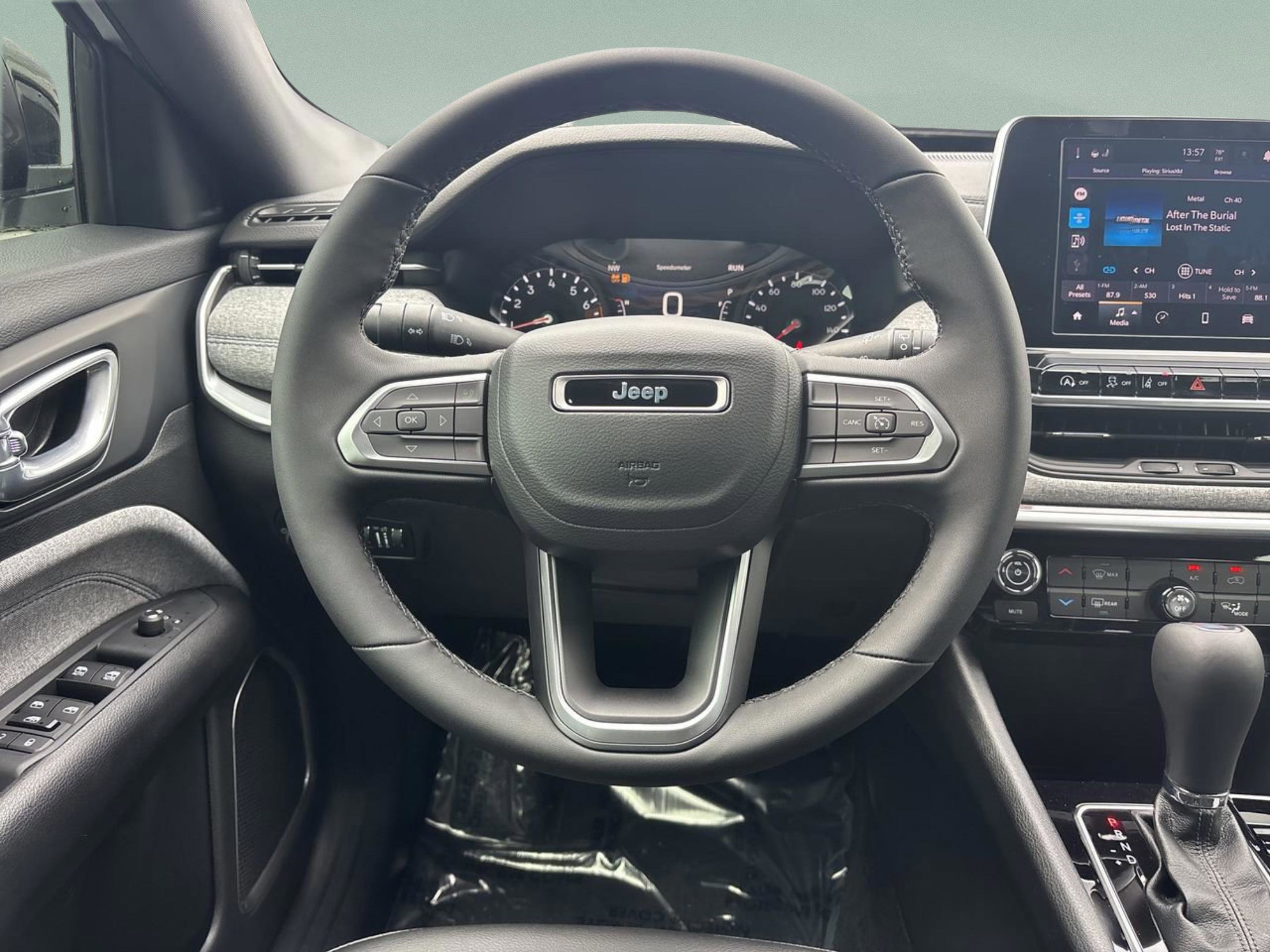 New 2026 Jeep Compass Latitude image 8