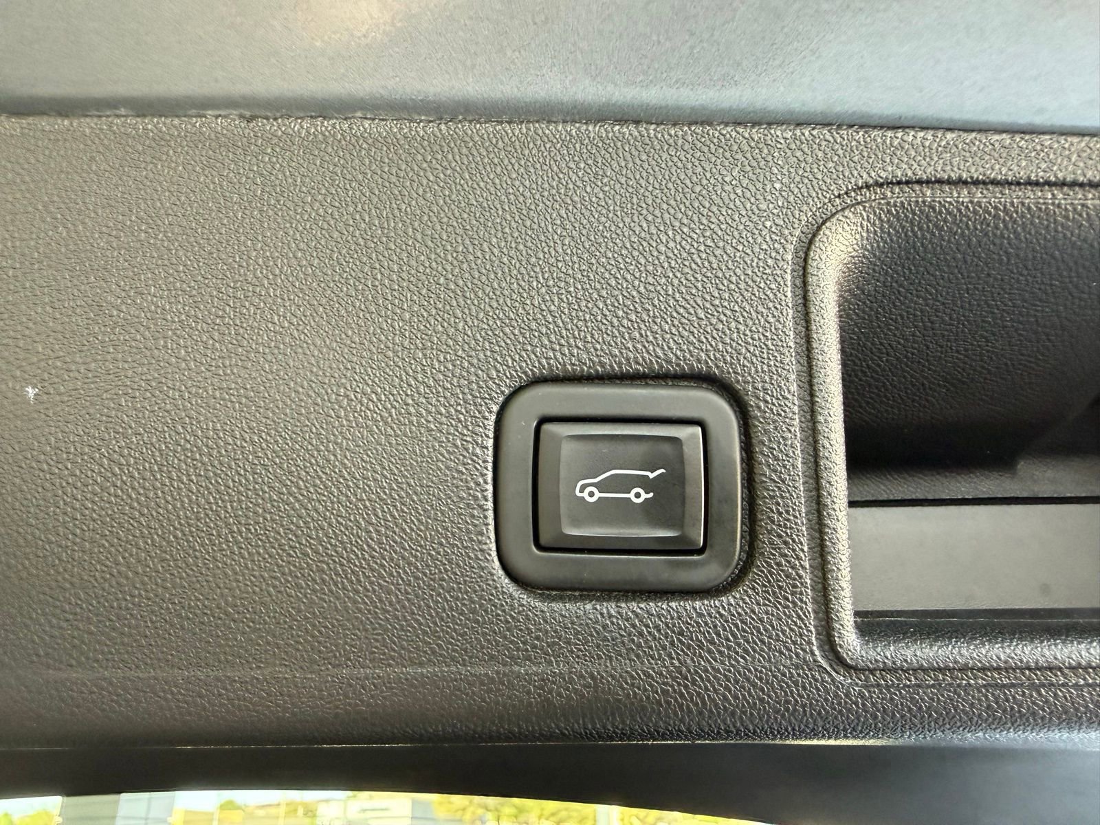 Used 2024 GMC Terrain AT4 image 41