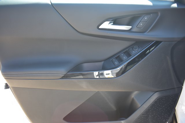 New 2027 Chevrolet Equinox LT FWD image 11
