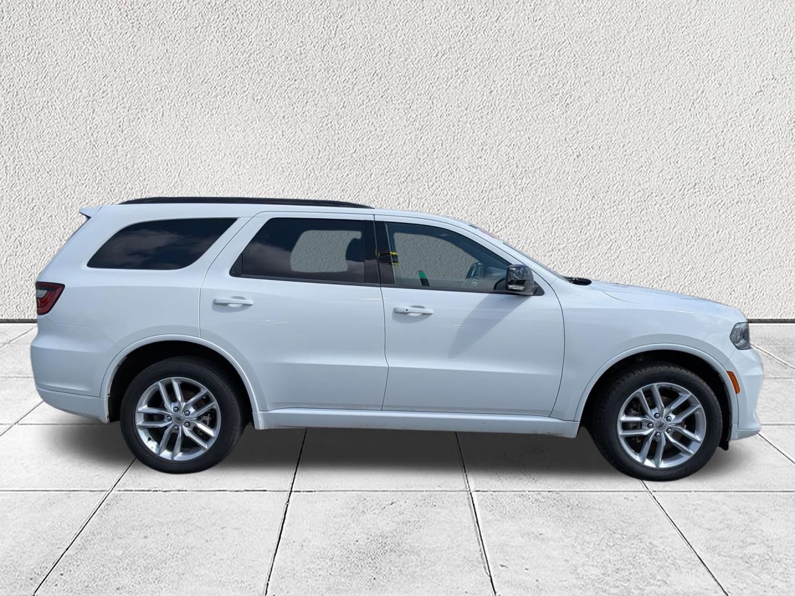 Used 2024 Dodge Durango GT image 2