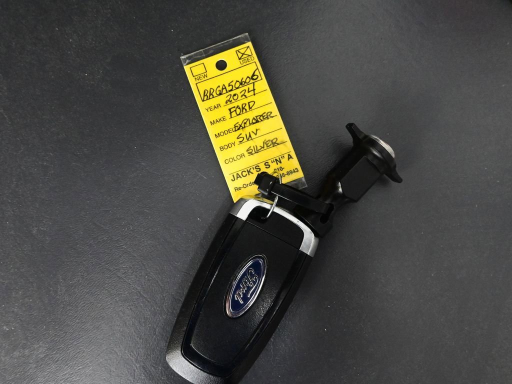 Used 2024 Ford Explorer XLT w/ Equipment Group 202A image 22