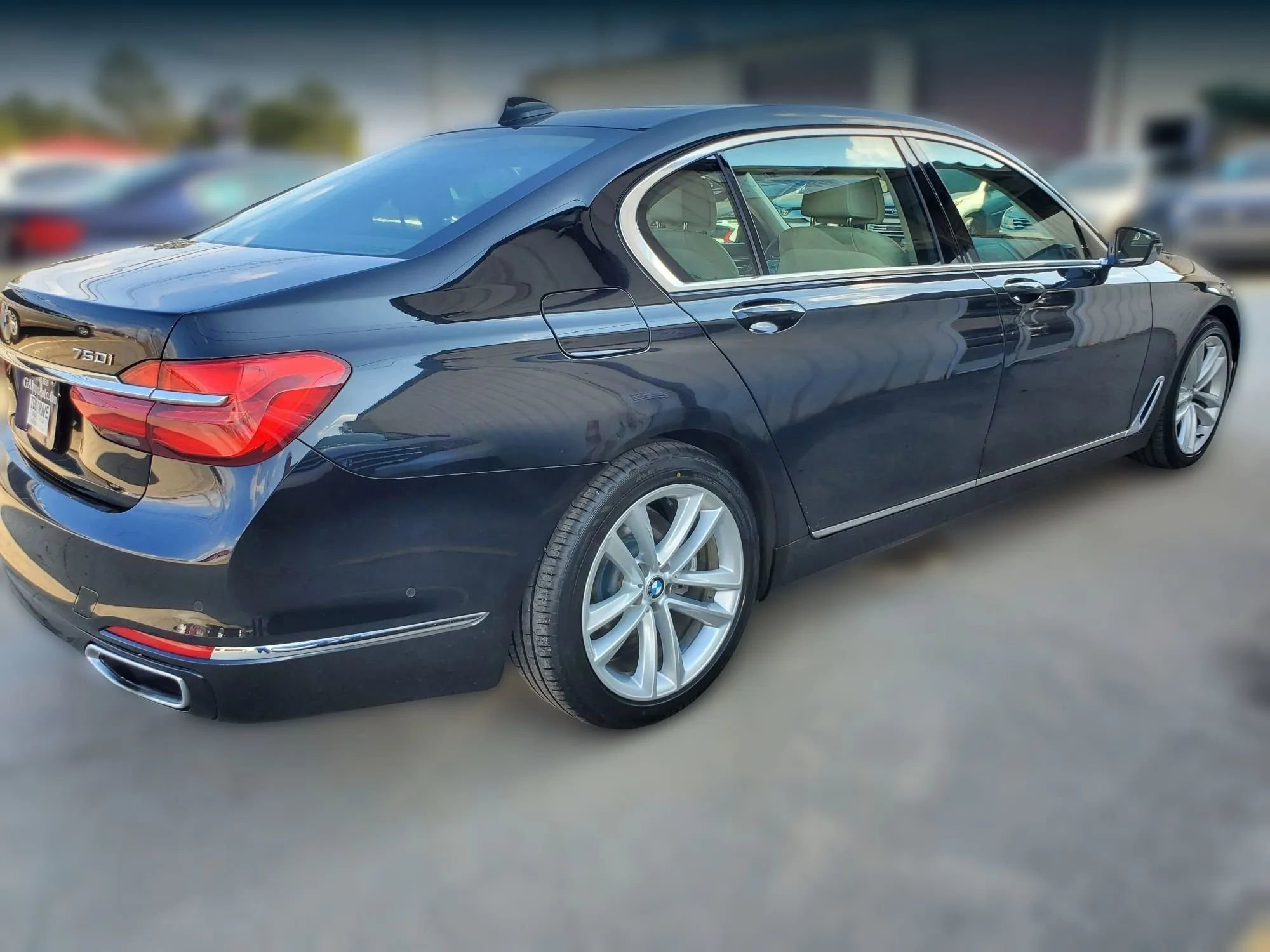 Used 2018 BMW 750i xDrive image 15