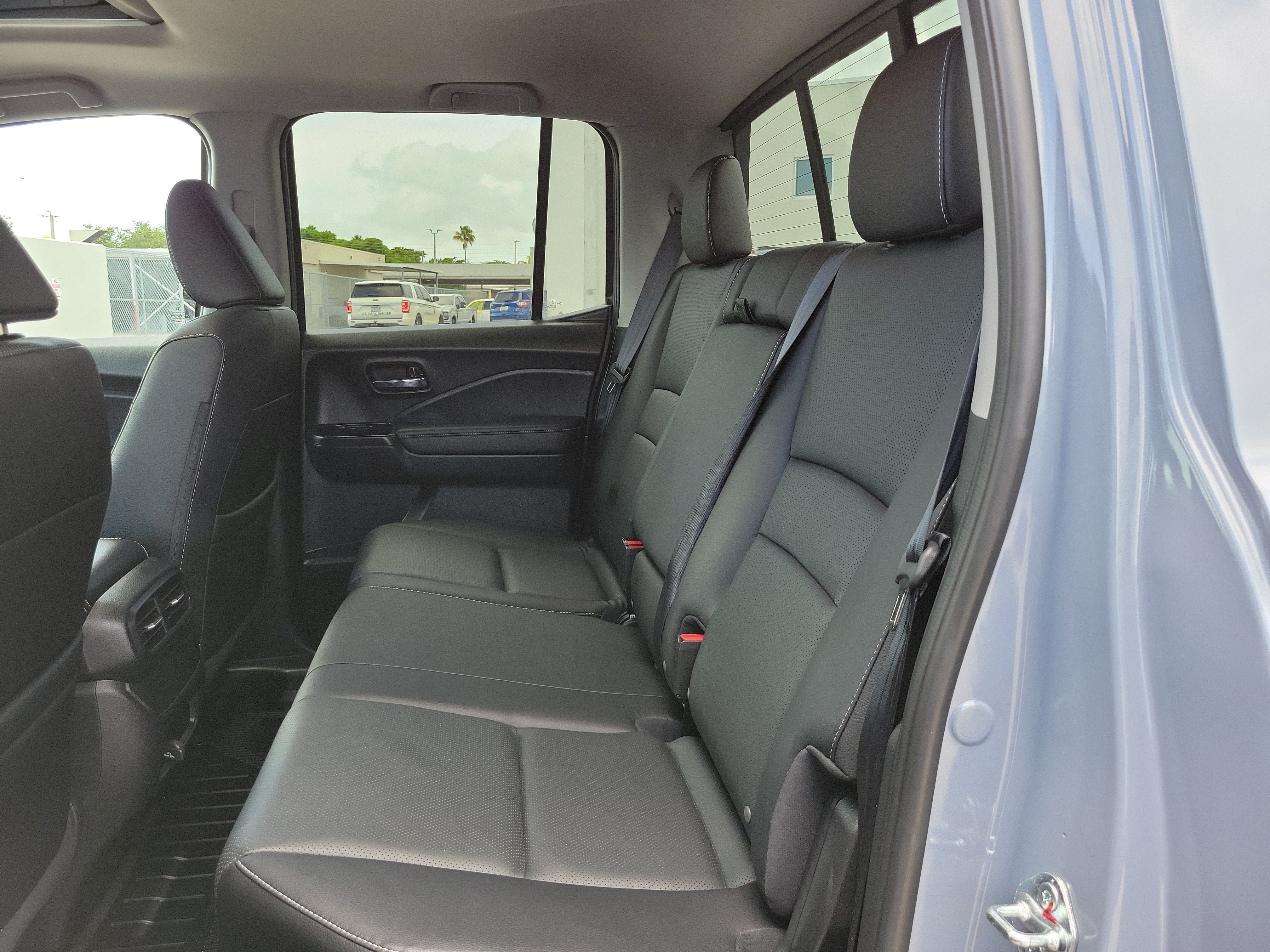 Used 2025 Honda Ridgeline RTL+ image 14