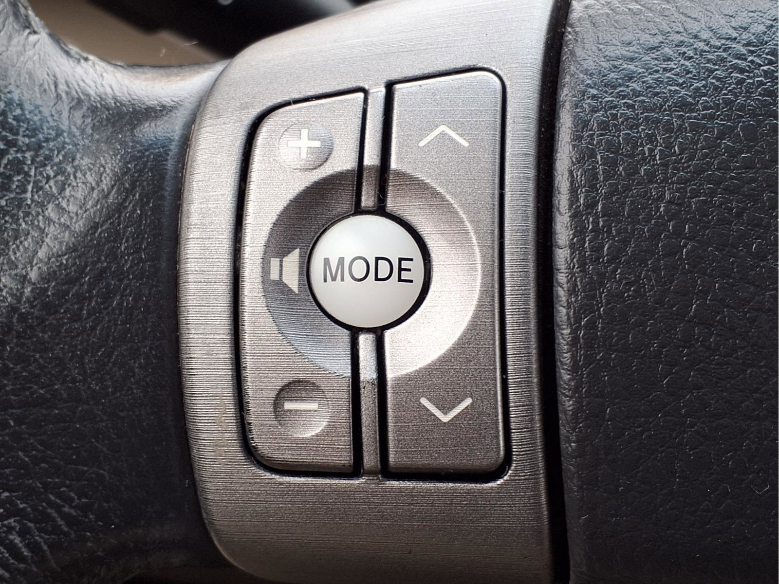 Used 2008 Toyota RAV4 Limited AWD/4WD image 25