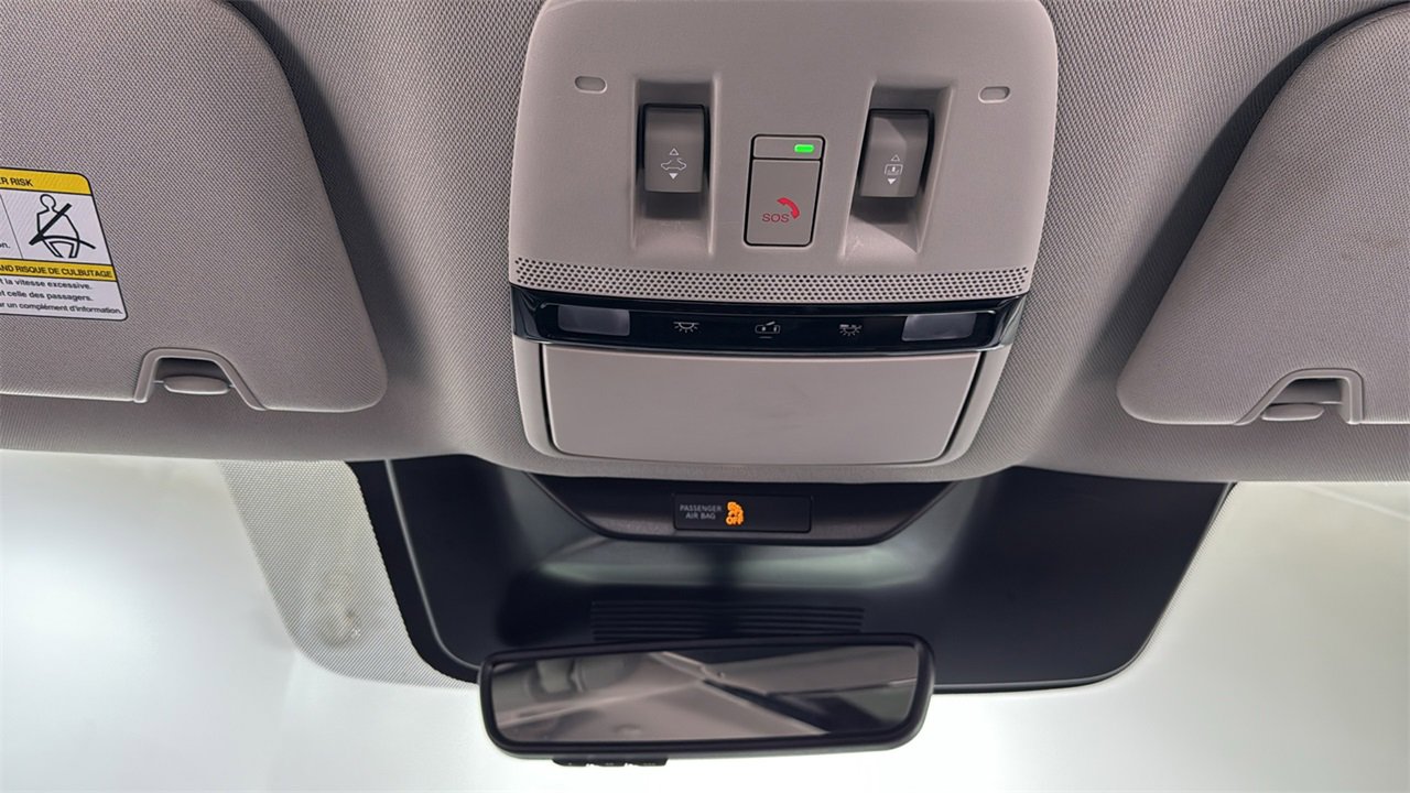 Used 2025 Nissan Murano Platinum w/ Cargo Package image 11