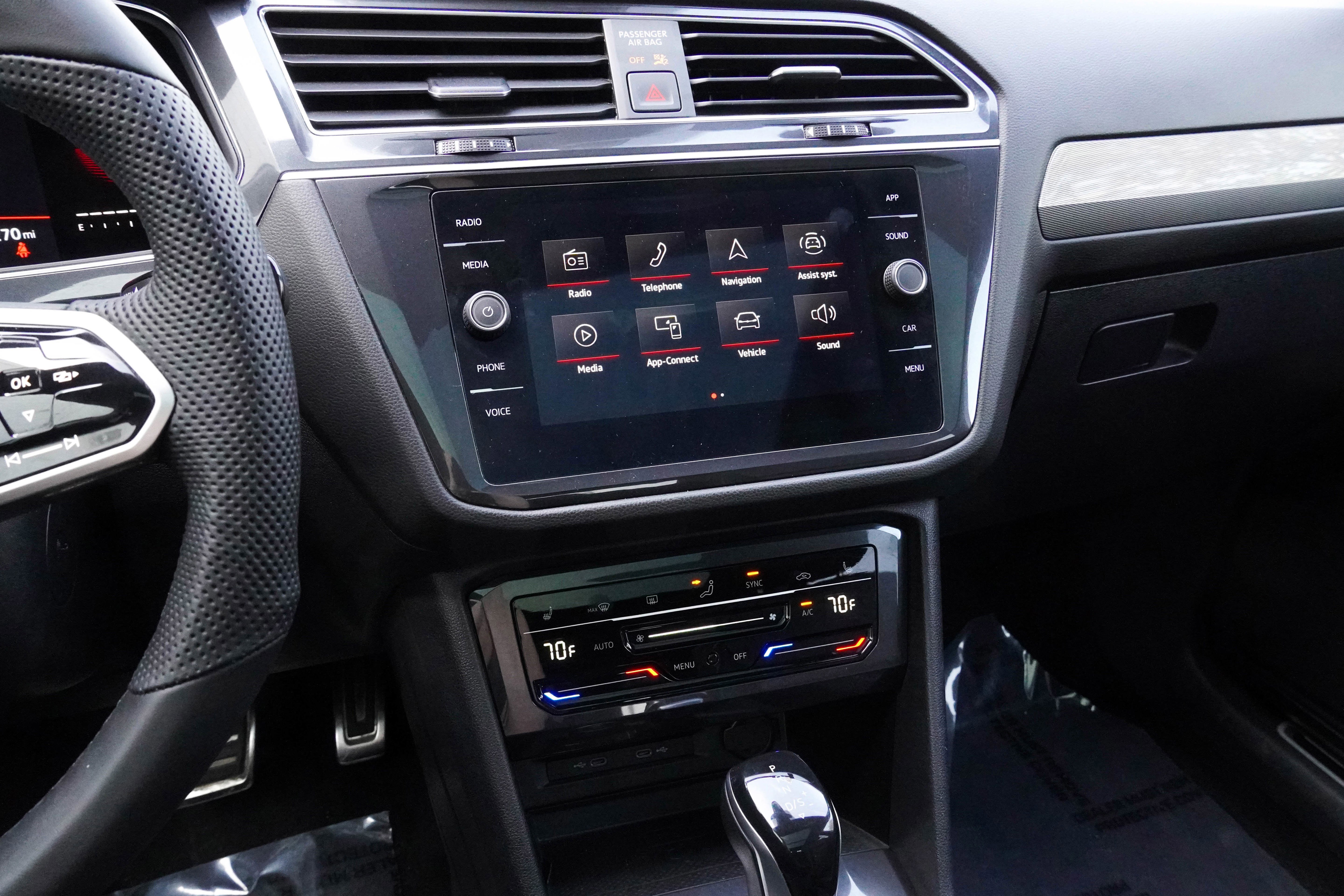 Used 2022 Volkswagen Tiguan SE R-Line AWD/4WD image 24