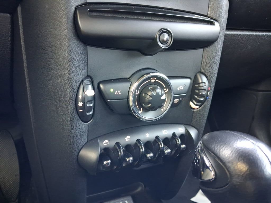 Used 2014 MINI Cooper Base image 25