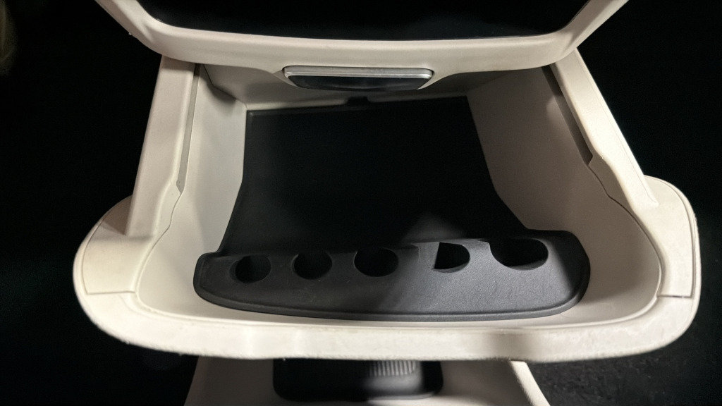 Used 2018 Chrysler Pacifica Touring-L FWD image 29