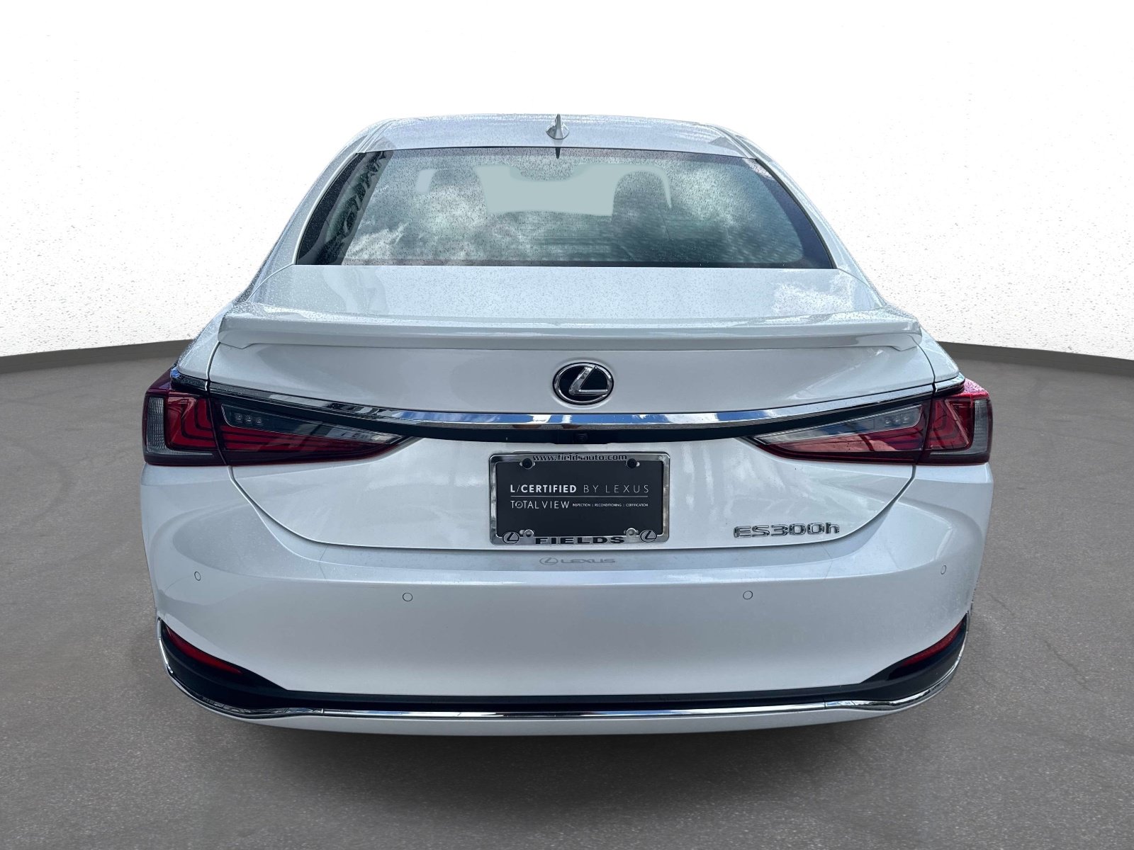 Certified 2023 Lexus ES 300h Ultra Luxury w/ Accessory Package (Z2) FWD image 4