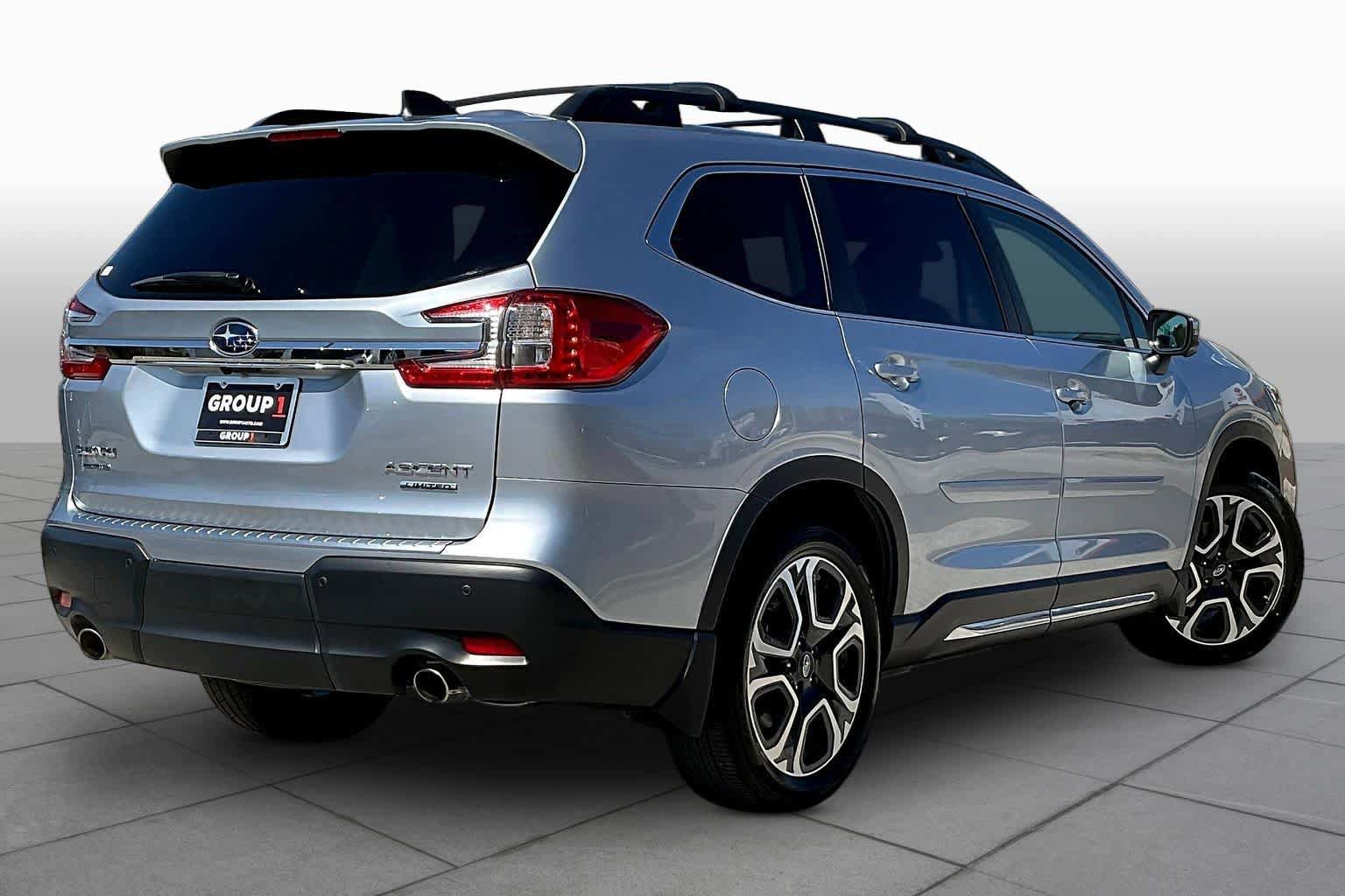 Used 2023 Subaru Ascent Limited w/ Technology Package image 13