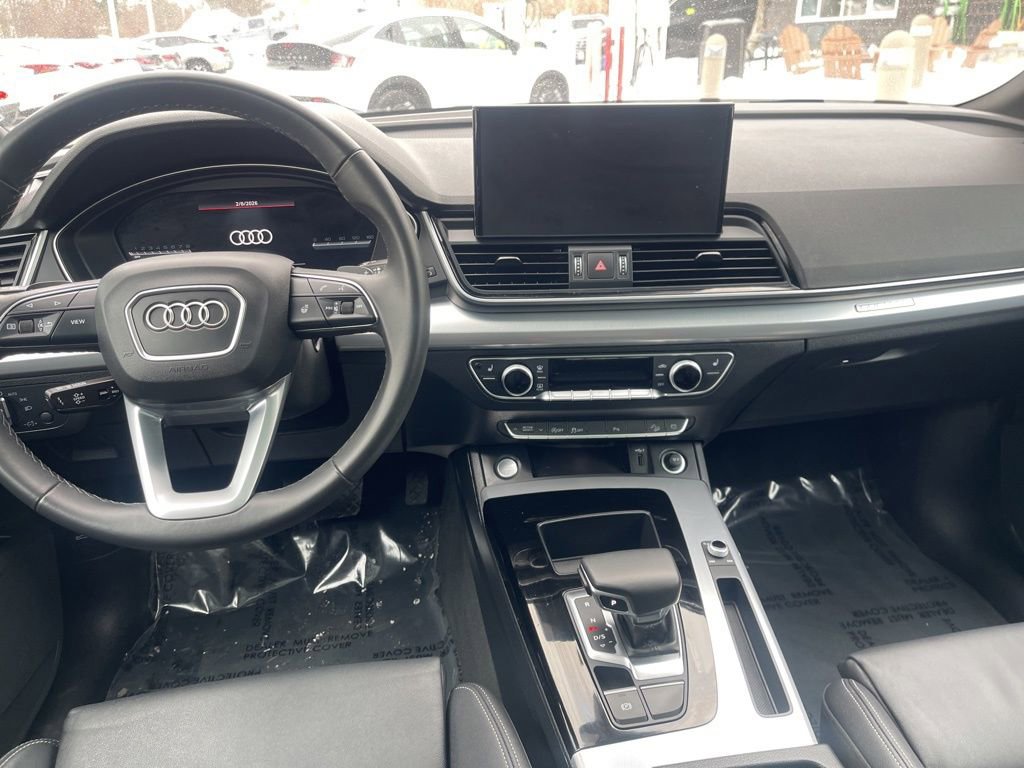 Used 2025 Audi Q5 2.0T Premium image 11