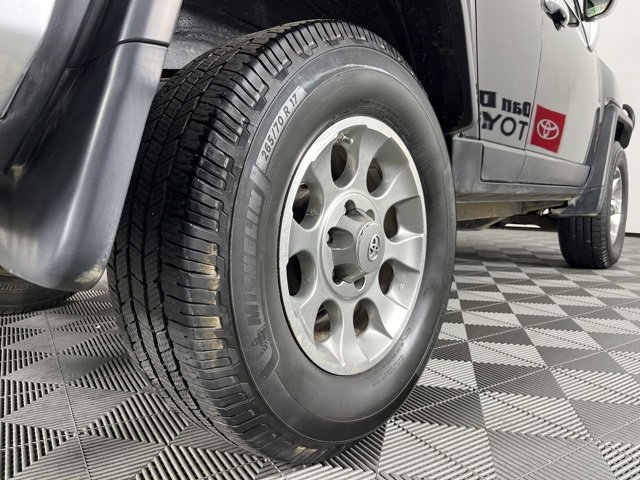 Used 2013 Toyota FJ Cruiser 4WD image 19