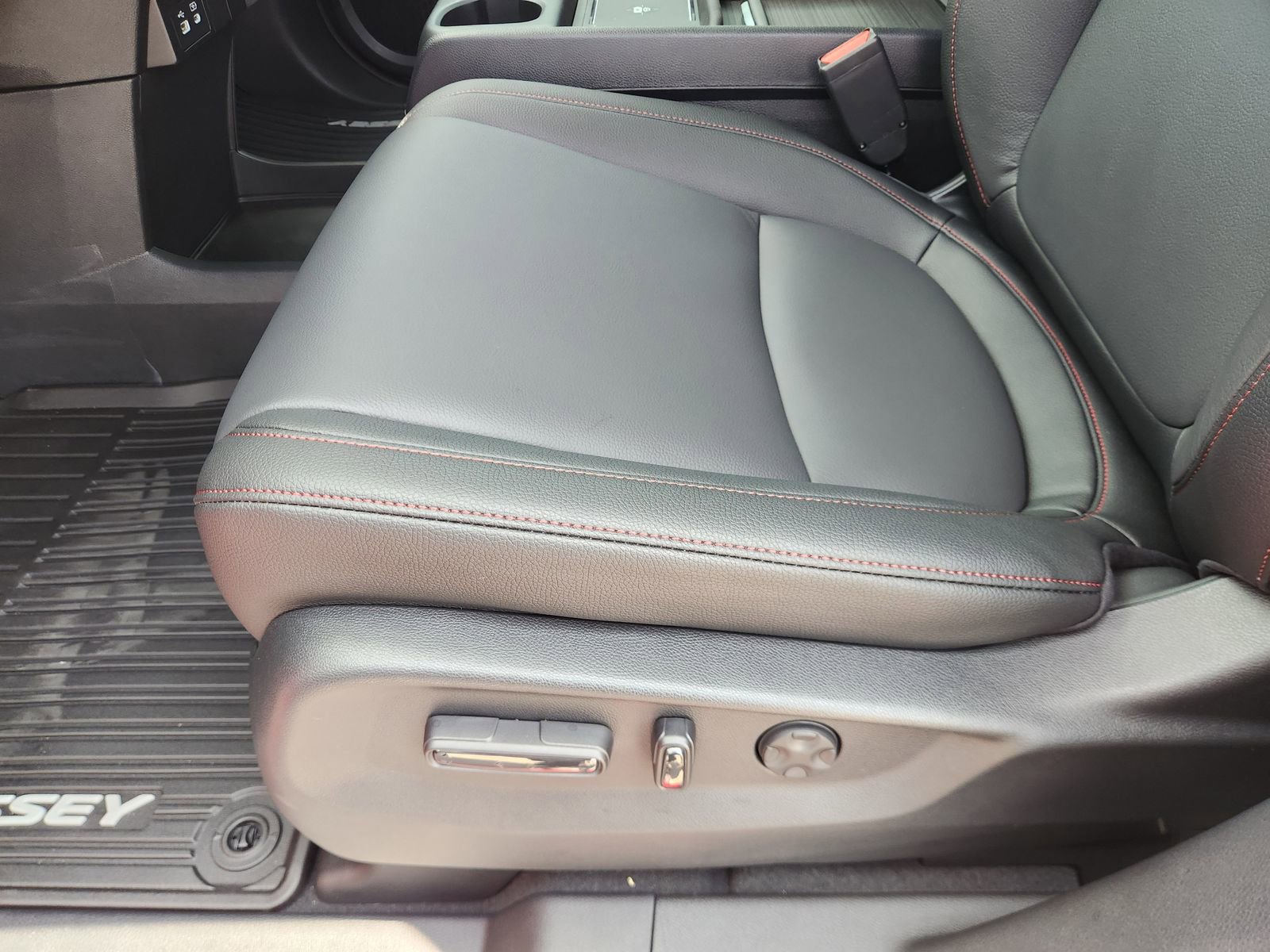 New 2026 Honda Odyssey Sport-L image 28