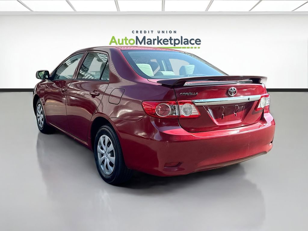 Used 2013 Toyota Corolla L FWD image 4