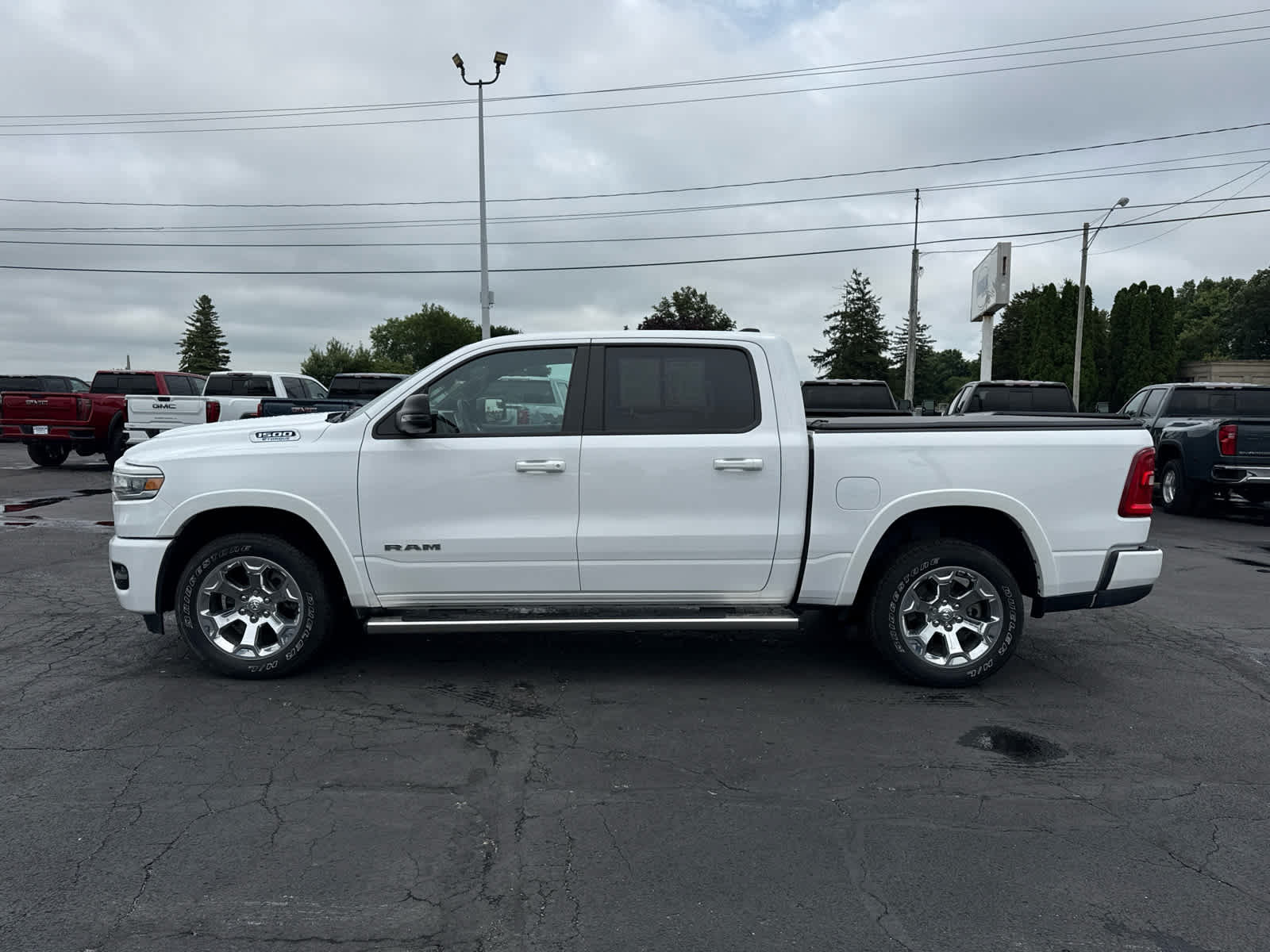 Used 2025 RAM 1500 Big Horn AWD/4WD image 2