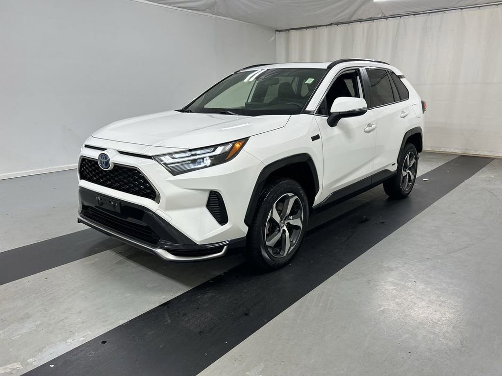 Used 2023 Toyota RAV4 SE w/ Weather & Moonroof Package AWD/4WD image 5